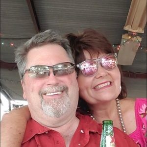 Meet your Posher, Dixie